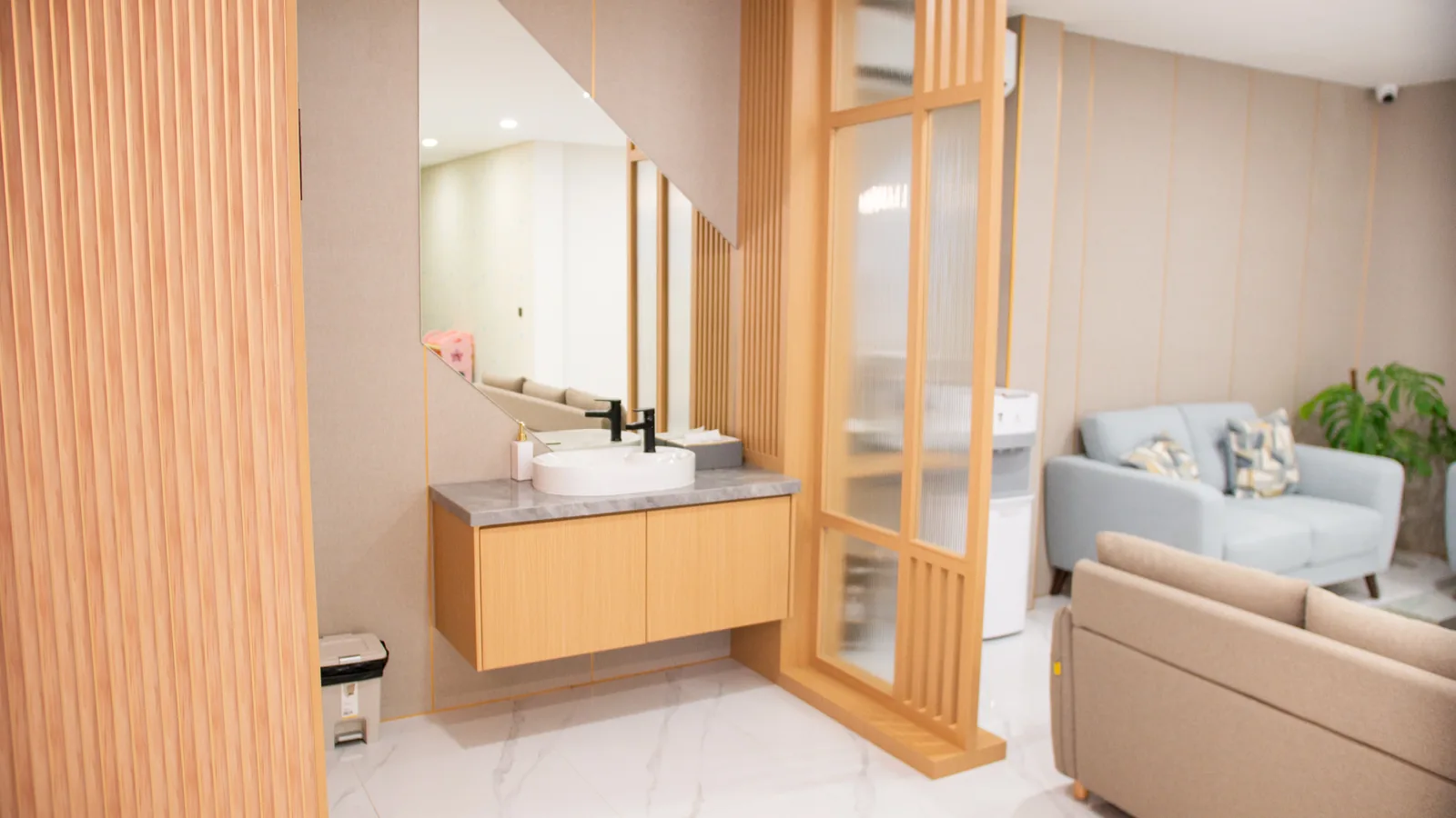 Interior BW Dental Aesthetic